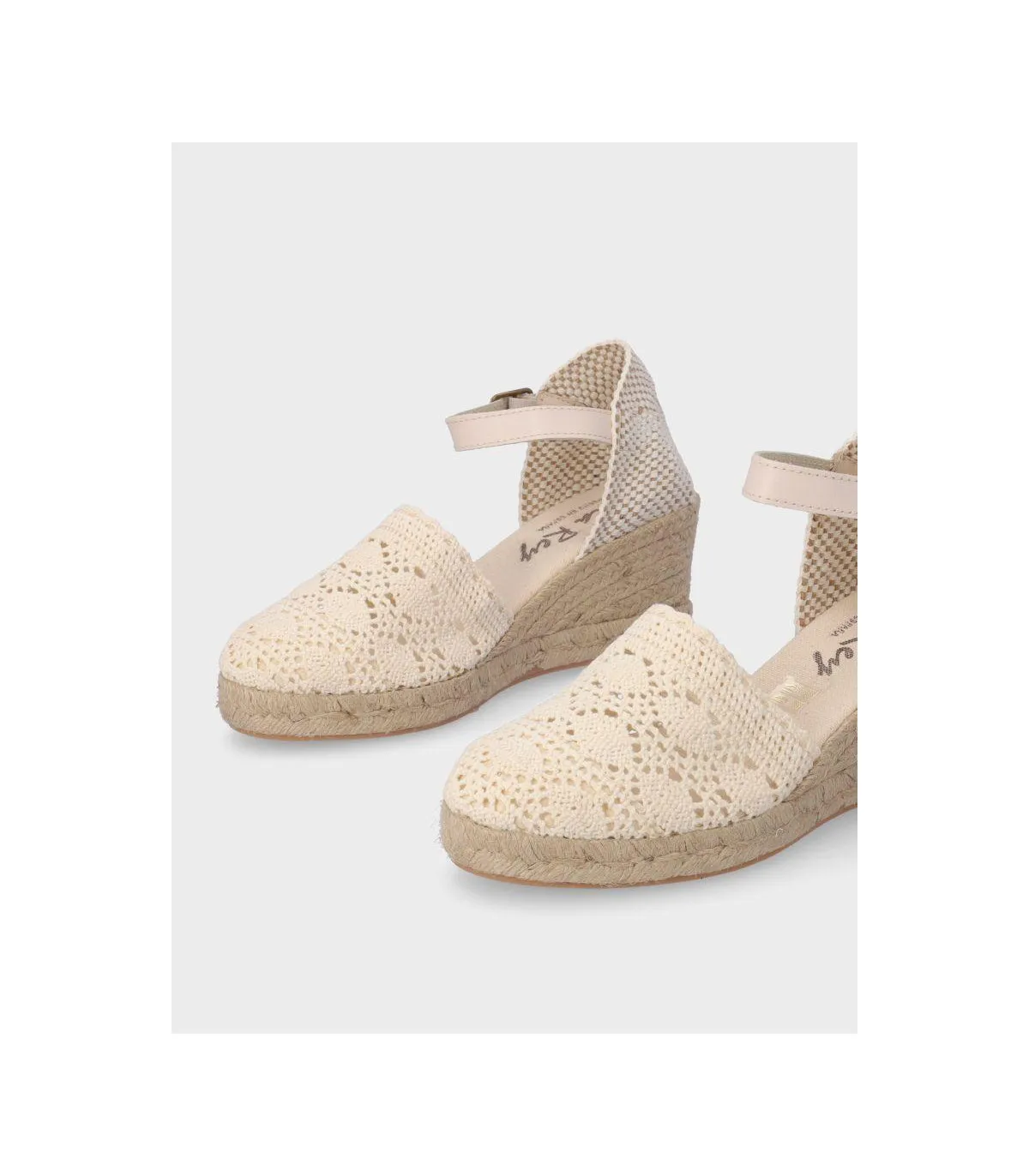 Lola Rey 733 Beige Canvas Shoes