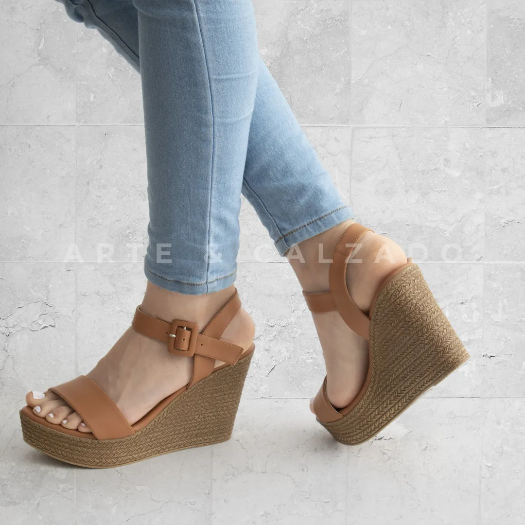 Camel Sandal S00061